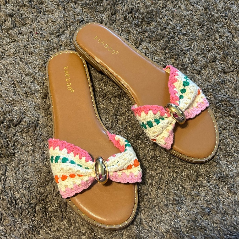 Bamboo Twinkle-79 Crochet Bow Slide Sandals Tan Multi Color Gold Studded Women 9